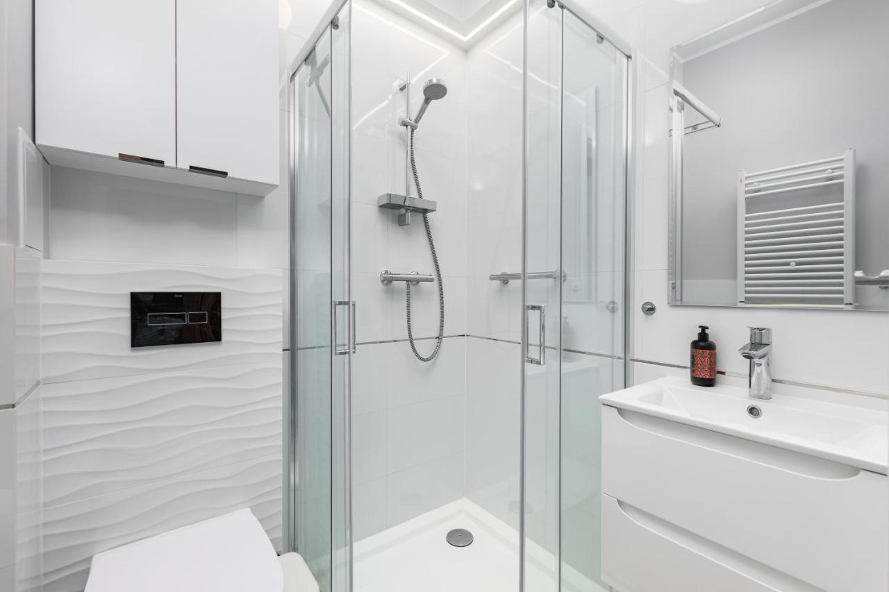 Apartment Lewicka 8 By Homeprime Warschau